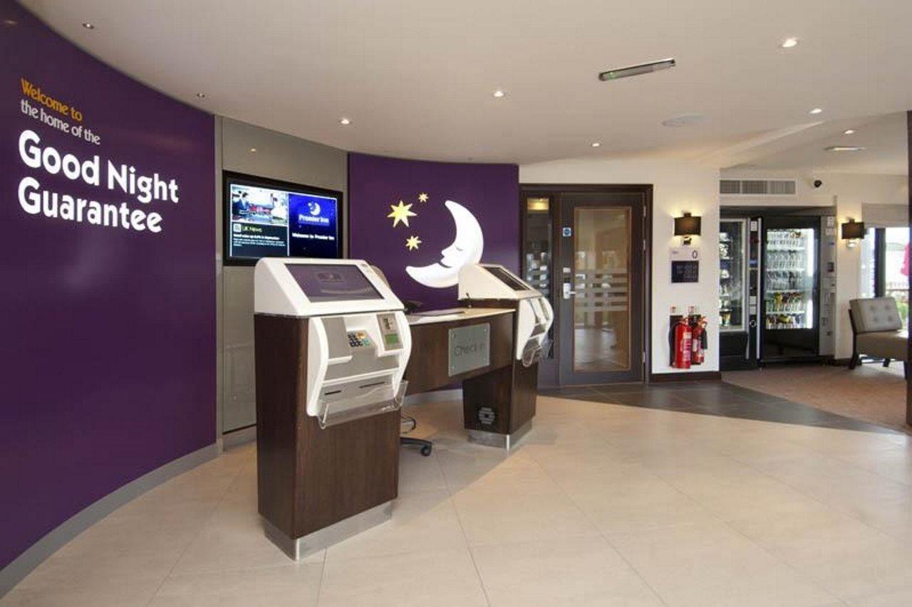 Premier Inn Exeter Extérieur photo